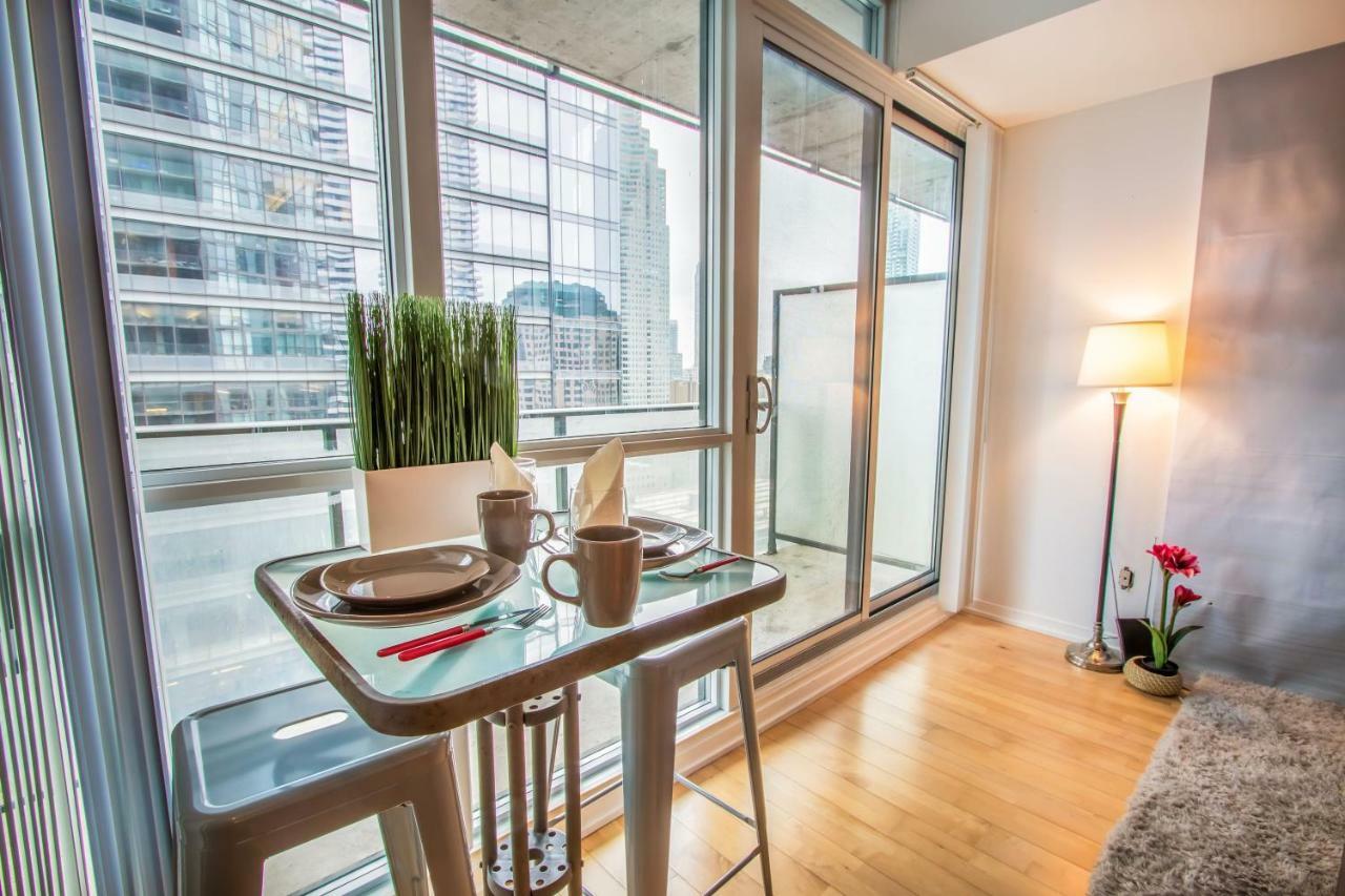 Micasa Suites - Stylish Condo In Maple Leaf Square Toronto Eksteriør billede