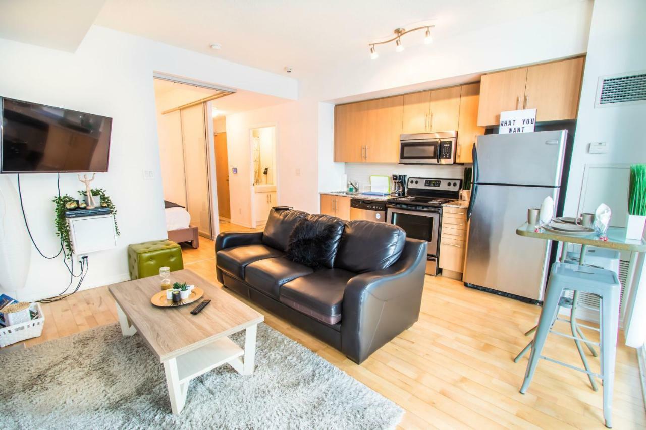 Micasa Suites - Stylish Condo In Maple Leaf Square Toronto Eksteriør billede